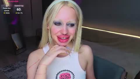 Snapshot of luna_beverly chatting on 07/16/26, 08:37 luna_beverly online show from 07/16/26, 08:37