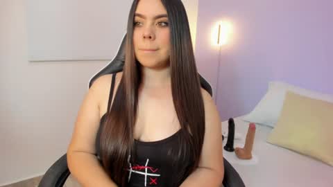 Snapshot of luna_blazze_ chatting on 06/19/26, 12:42 L U N A online show from 06/19/26, 12:42