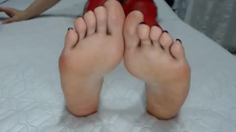 Snapshot of luna_bluebery chatting on 09/11/25, 03:39 Luna--Blueberry online show from 09/11/25, 03:39