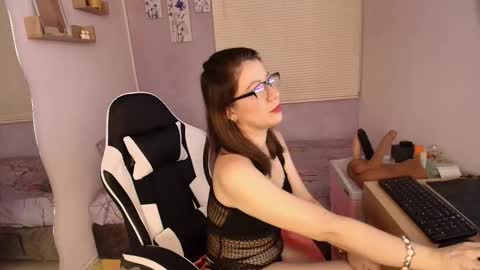 luna_desiree online show from 01/17/26, 11:41