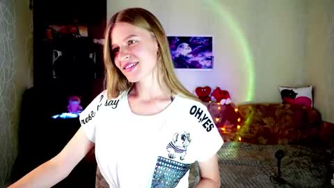 luna_evan online show from 09/11/25, 09:20