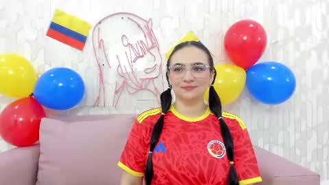 luna_ferrer1 online show from 06/27/26, 12:44