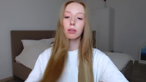 Luna online show from 01/13/25, 11:17