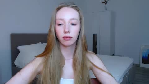 Luna online show from 01/23/25, 07:07