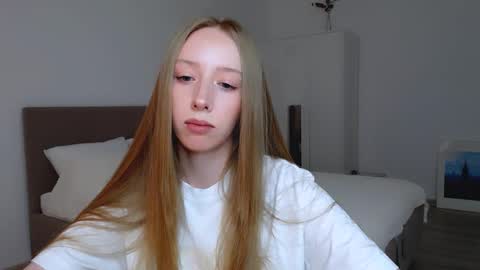 Luna online show from 01/25/25, 08:00