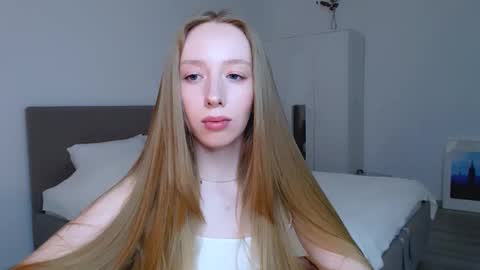 Luna online show from 03/02/25, 01:04