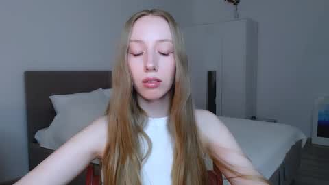 Luna online show from 03/05/25, 08:21