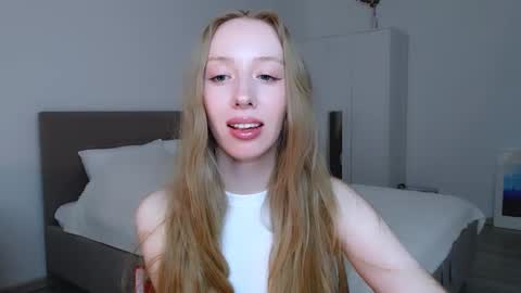 Luna online show from 03/05/25, 11:27