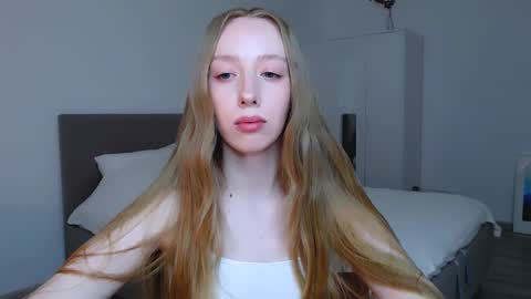 Luna online show from 03/09/25, 08:42