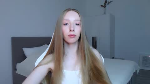 Luna online show from 10/28/25, 08:11