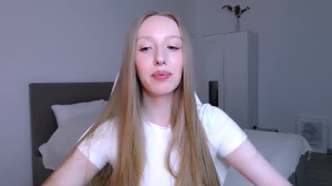 Luna online show from 01/14/26, 08:47