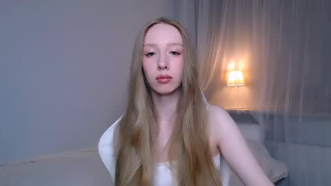 Snapshot of luna_insanity chatting on 05/07/26, 10:15 Luna online show from 05/07/26, 10:15
