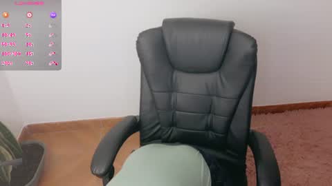 Snapshot of luna_lgomez chatting on 07/15/26, 09:58 luna online show from 07/15/26, 09:58
