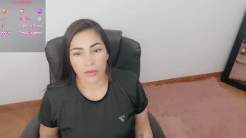 Snapshot of luna_lgomez chatting on 07/29/26, 11:03 luna online show from 07/29/26, 11:03