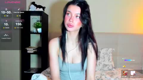 Snapshot of luna_lips chatting on 06/25/26, 11:20 Hi everyone my name is Tina online show from 06/25/26, 11:20