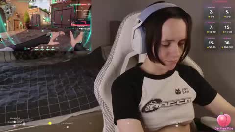 luna_loveeee online show from 03/27/26, 08:26