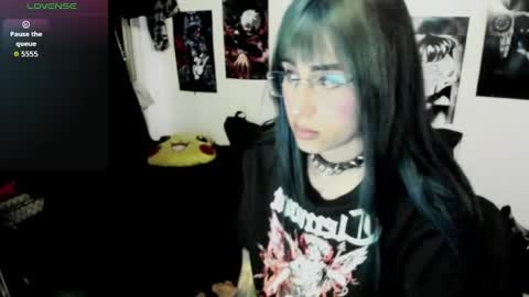 Snapshot of luna_lunatic_black chatting on 06/11/26, 08:12 Luna online show from 06/11/26, 08:12