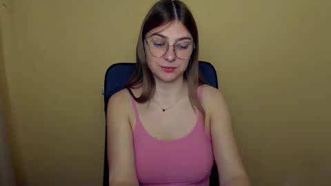 Luna online show from 10/30/25, 09:22