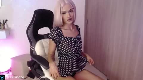 Luna online show from 11/28/25, 04:59