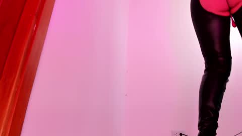 Luna Marquez online show from 10/31/25, 11:55