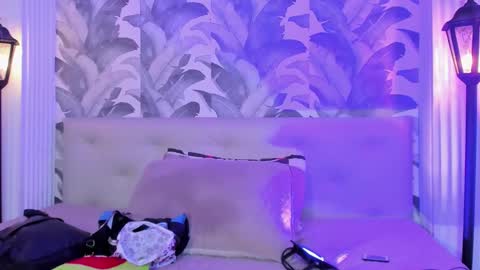 Luna Morgan online show from 12/21/25, 03:35