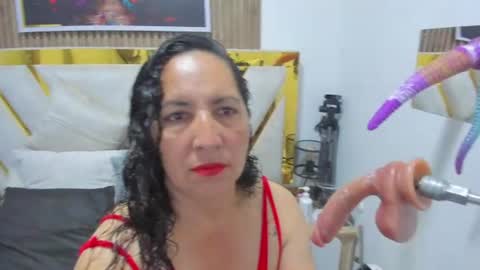 Snapshot of luna_naughty1 chatting on 06/27/26, 11:04 luna_naughty1 online show from 06/27/26, 11:04