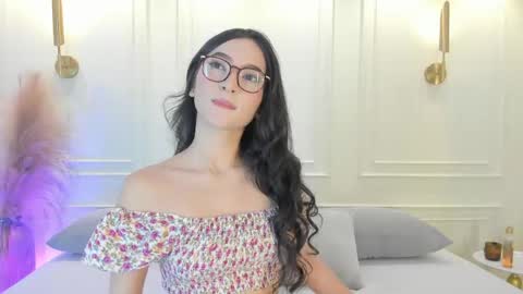 Snapshot of luna_noirxx chatting on 06/06/26, 11:20 Luna online show from 06/06/26, 11:20