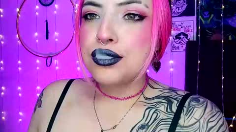 MISS LUNA  online show from 02/06/25, 09:11