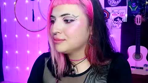 MISS LUNA  online show from 02/19/25, 05:16