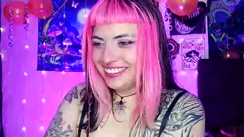 MISS LUNA  online show from 03/12/25, 09:56