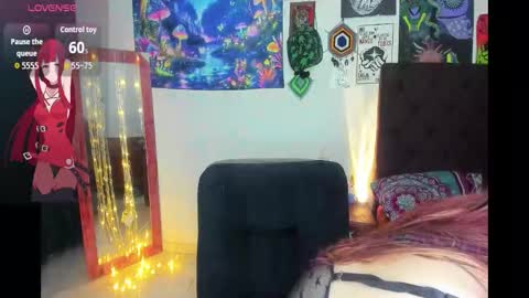 MISS LUNA  online show from 11/14/25, 08:24