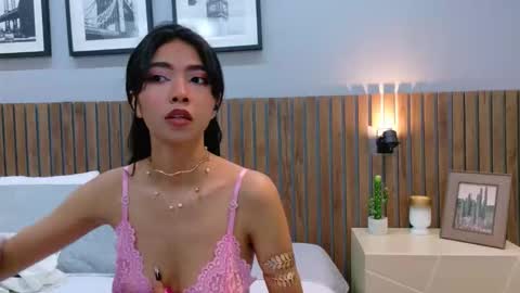 LUNA  online show from 02/04/26, 04:02