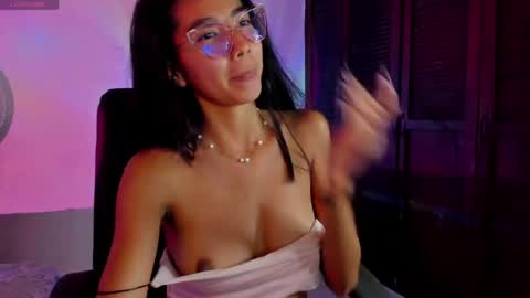 Luna Roja26 online show from 06/25/26, 05:12