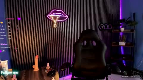 Luna Rosse  online show from 04/24/26, 01:13