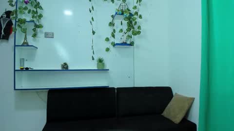 Snapshot of luna_sexx_hot chatting on 03/09/26, 01:15 luna_sexx_hot online show from 03/09/26, 01:15