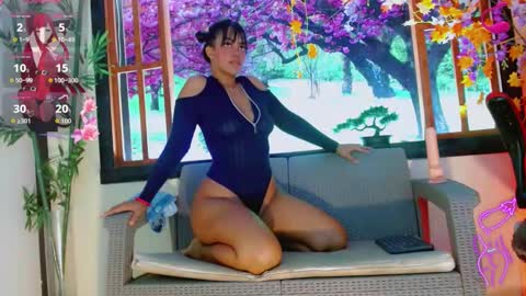 luna_sorni_ online show from 11/13/25, 01:32