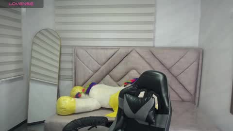 Snapshot of luna_star_v chatting on 09/13/25, 03:17 Live 1000pm 600am COLOMBIAN HOUR online show from 09/13/25, 03:17
