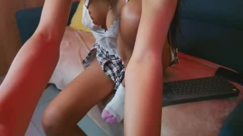 Snapshot of luna_valen chatting on 05/20/26, 03:13 luna_valen online show from 05/20/26, 03:13