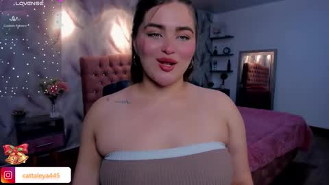  Luna online show from 11/30/25, 04:05