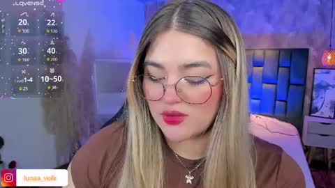 Snapshot of luna_volk chatting on 06/19/26, 03:55 Luna online show from 06/19/26, 03:55