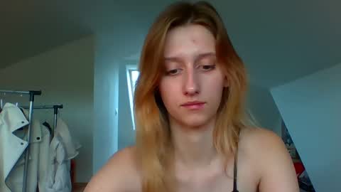 L U N A  online show from 12/04/24, 11:08