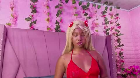 lunna online show from 03/06/26, 03:36