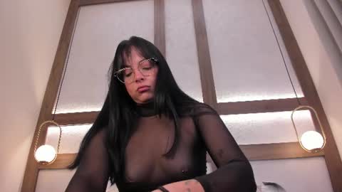 Snapshot of lunaa_grey_ chatting on 06/10/26, 01:21 Luna online show from 06/10/26, 01:21