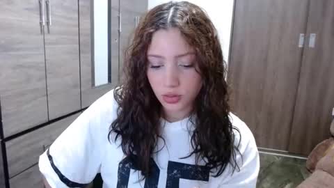 lunaa_sub online show from 01/11/26, 05:07