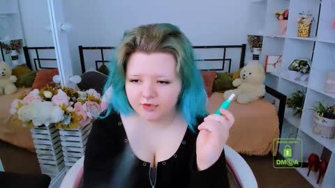 Snapshot of lunaar_ chatting on 03/04/26, 06:41 Luna online show from 03/04/26, 06:41