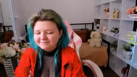 Snapshot of lunaar_ chatting on 03/09/26, 07:12 Luna online show from 03/09/26, 07:12