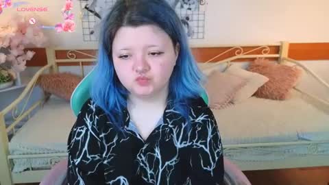 Snapshot of lunaar_ chatting on 04/26/26, 07:06 Luna online show from 04/26/26, 07:06