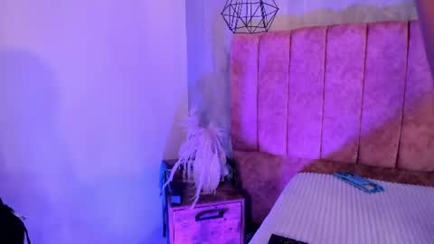 Snapshot of lunaariass chatting on 06/19/26, 08:45 luna arias online show from 06/19/26, 08:45