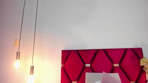 Luna Aspen online show from 11/11/25, 05:57