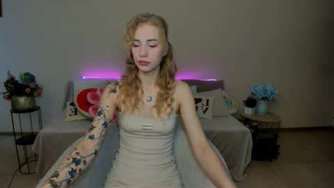 LunaBelli online show from 03/01/26, 07:10